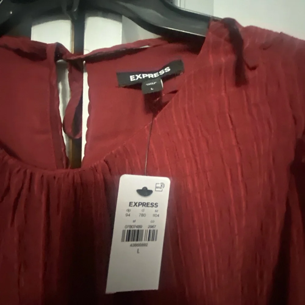 Dress - Picture 3 of 4